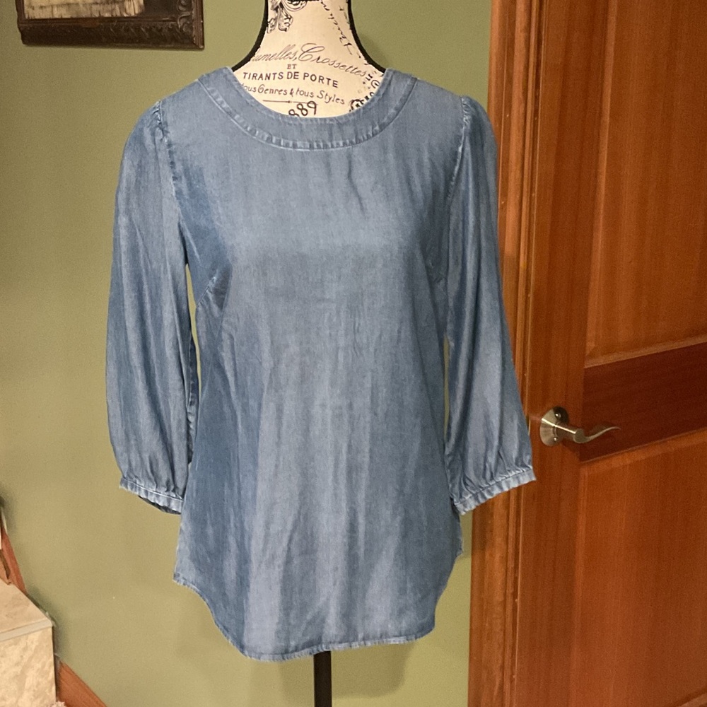 Ann Taylor Light Blue Denim Blouse NWT, Size 0